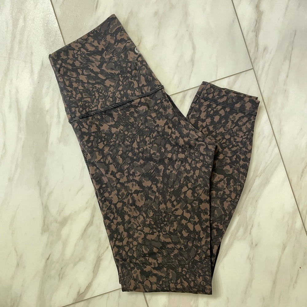 Lululemon Align Wild Thing Camo Brown Earth Size 4 25”